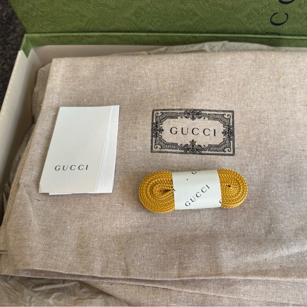 Gucci - Picture 2 of 7